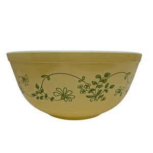 Vintage Pyrex 403 Shenandoah 2.5L Mixing Bowl - Yellow Cream / Green 1981-1986